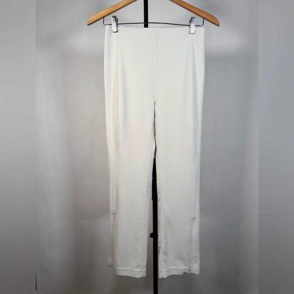 NWOT Lululemon Ribbed Softstreme Zip-Leg High-Rise Cropped Pants 25" /co… - Picture 6 of 11